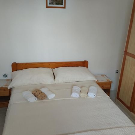 Braco Apartments By The Sea With A Sea View Zaboric Bagian luar foto